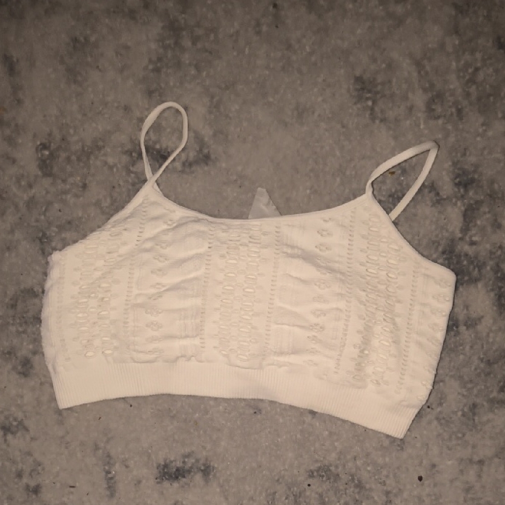Full Tilt | White Textured Sports Bra